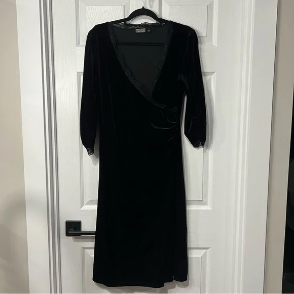 apt 9 black dress APT. 9 Black/Blue/Red Striped Wrap Midi Dress – Recycled Threads